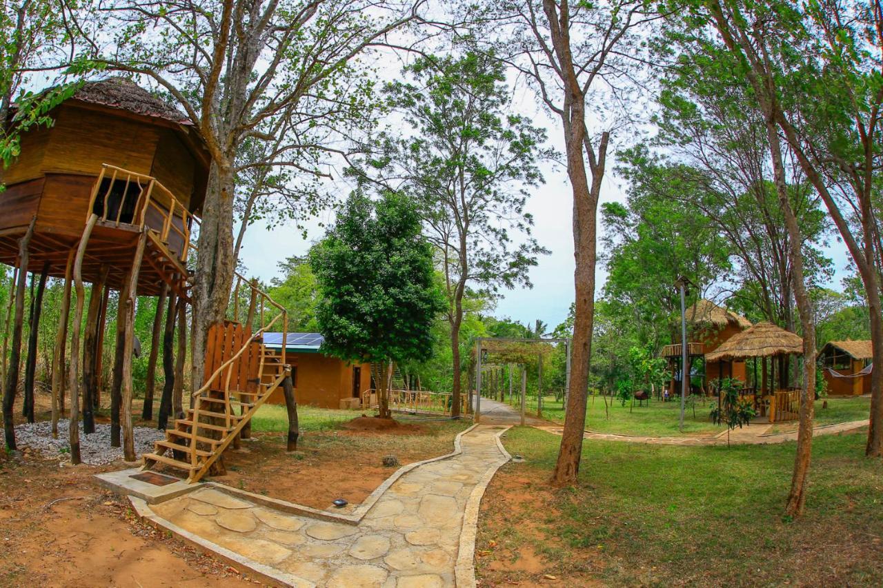 La Pentera Hotel Hambegamuwa Exterior photo